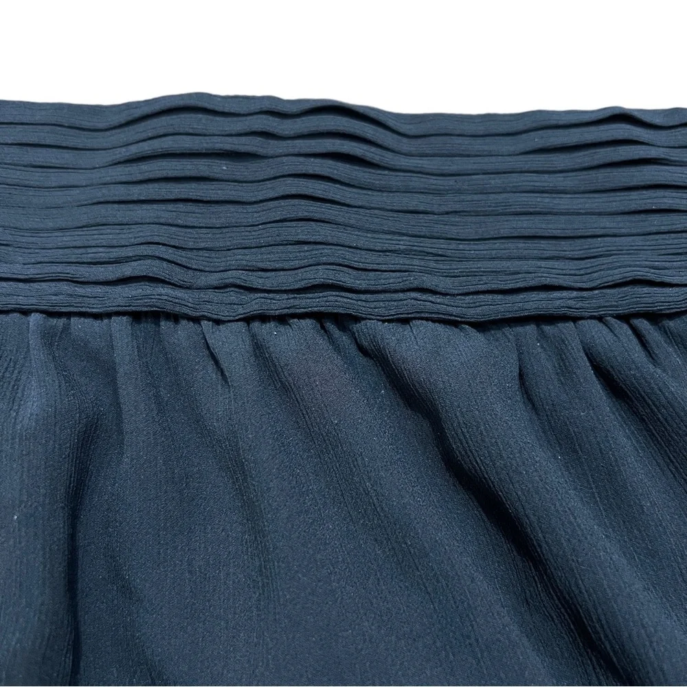 Ann Taylor LOFT Black Mini Skirt With Cumberbund Waist Size 4 - Picture 3 of 9